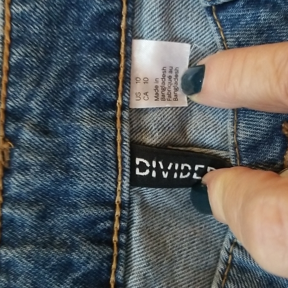 H&M high waist, wide leg jeans - Picture 2 of 3